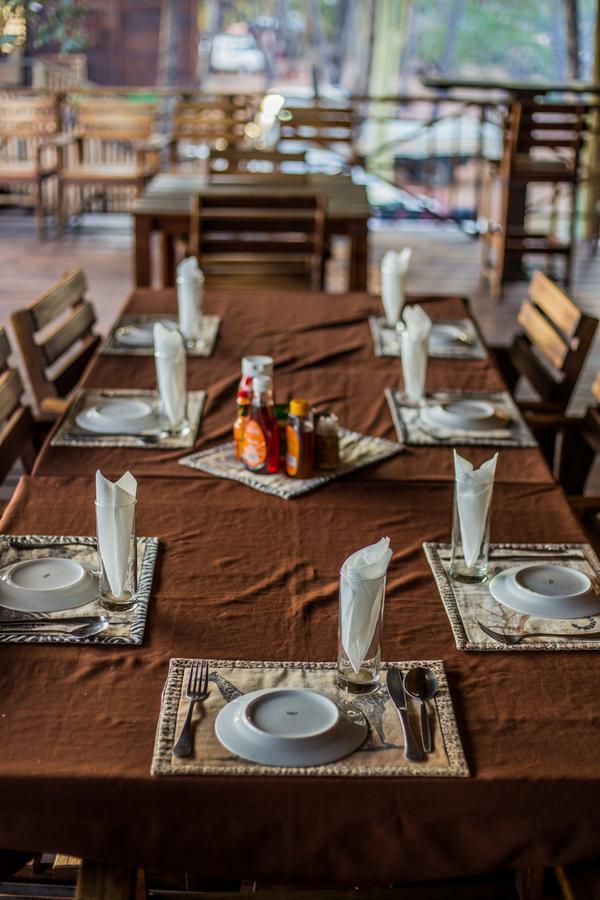 Epupa Falls Lodge מראה חיצוני תמונה